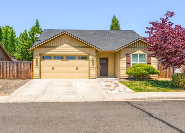 Property at 707 Sweethome Pl, Medford, OR 97504, 3 beds, 2 baths