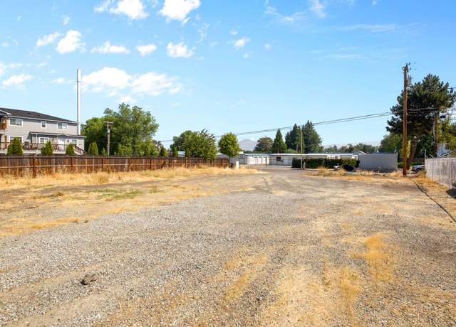 Property at Beekman Ave #1500, Medford, OR 97501