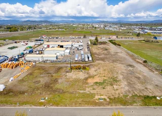 Property at 1141 Helicopter Way, Medford, OR 97504
