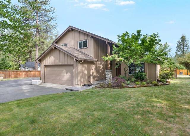 Property at 4627 E Evans Creek Rd, Rogue River, OR 97537, 4 beds, 3 baths