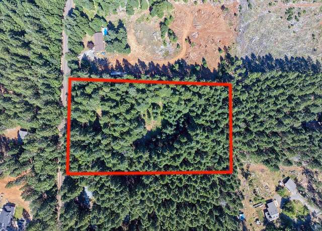 Property at 555 Mesa Verde Dr, Cave Junction, OR 97523