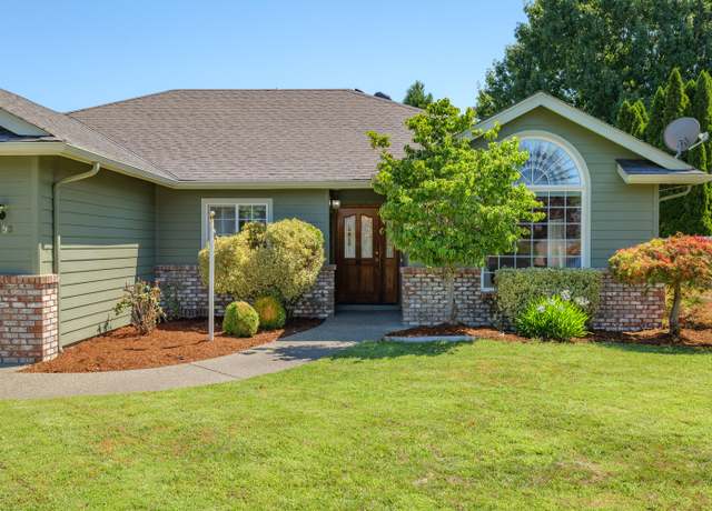 Property at 1193 Moon Glo Dr, Grants Pass, OR 97527, 3 beds, 2 baths