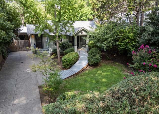 Property at 1020 NW Conklin Ave, Grants Pass, OR 97526, 2 beds, 2 baths