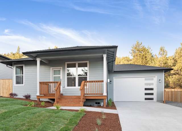 Property at 1195 Orange Blossom Dr, Klamath Falls, OR 97601, 2 beds, 2 baths