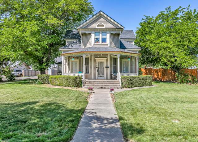 Property at 504 S Oakdale Ave, Medford, OR 97501, 4 beds, 4.5 baths