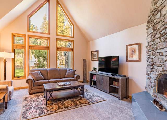 Property at 57021 Peppermill Cir Unit 14-B, Sunriver, OR 97707, 3 beds, 3.5 baths