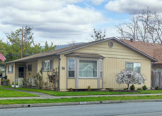 Property at 306 NE D St, Grants Pass, OR 97526, 2 beds, 2 baths