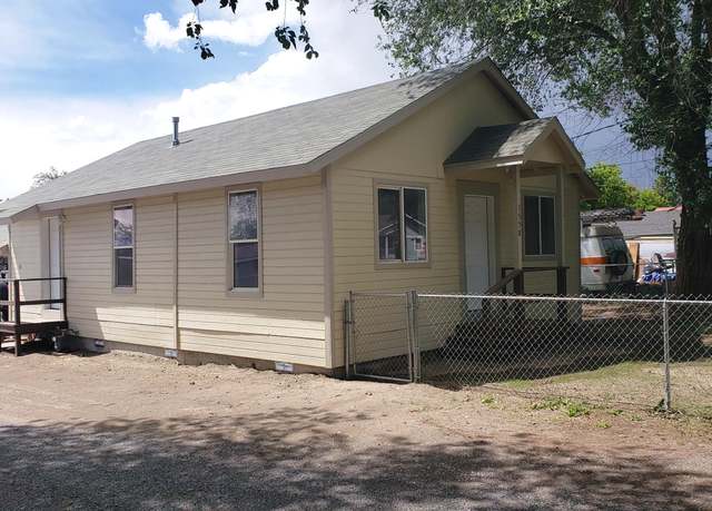 Property at 1558 Hope St, Klamath Falls, OR 97603, 3 beds, 1 bath