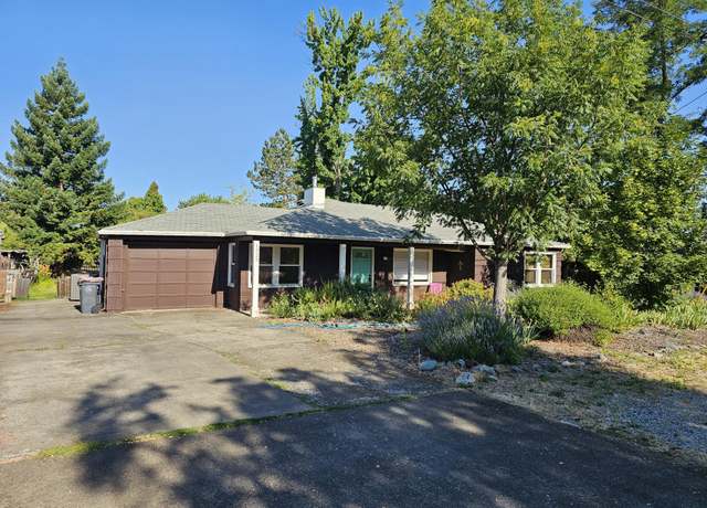 Property at 1325 Covina Ave, Medford, OR 97504, 3 beds, 2 baths