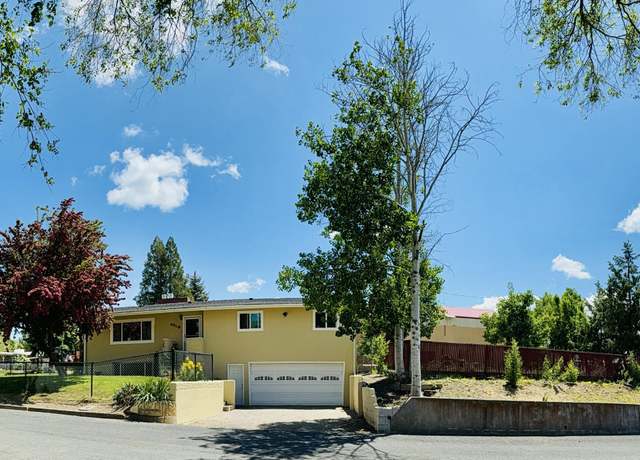 Property at 4210 Highland Way, Klamath Falls, OR 97603, 3 beds, 2 baths