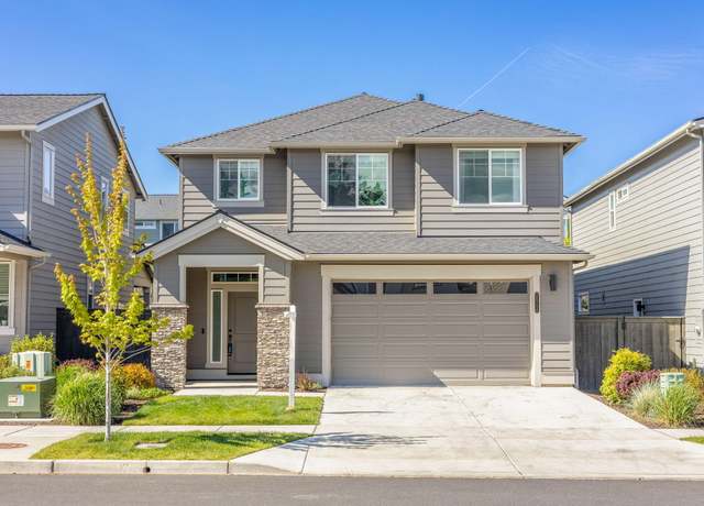 Property at 20756 SE Iron Horse Ln, Bend, OR 97702, 4 beds, 3 baths