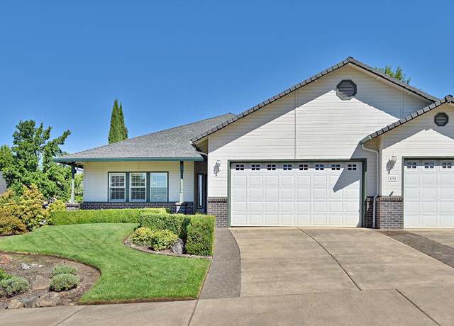 Property at 494 Pinnacle Rdg, Eagle Point, OR 97524, 3 beds, 2 baths