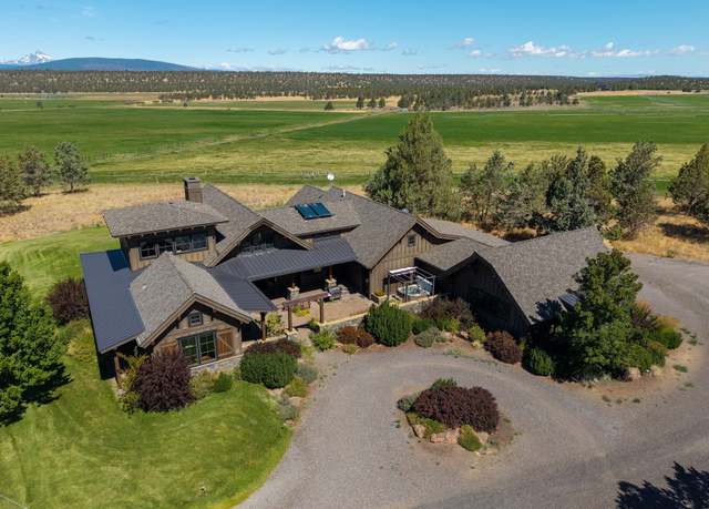 Property at 71275 Holmes Rd, Sisters, OR 97759, 4 beds, 3 baths