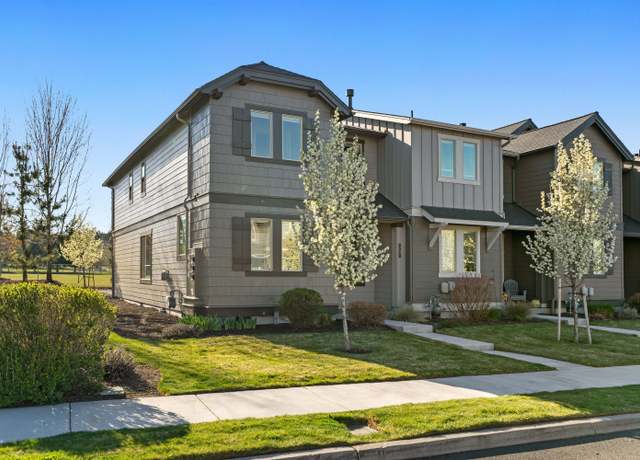 Property at 3455 SW 28th St, Redmond, OR 97756, 3 beds, 2.5 baths