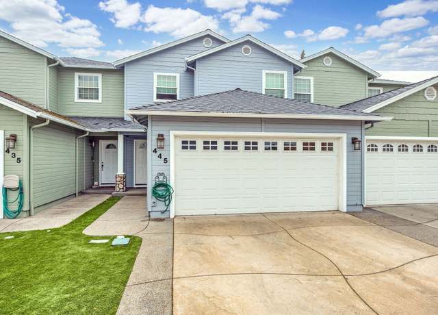 Property at 445 N N 9th St St, Central Point, OR 97502, 3 beds, 2.5 baths