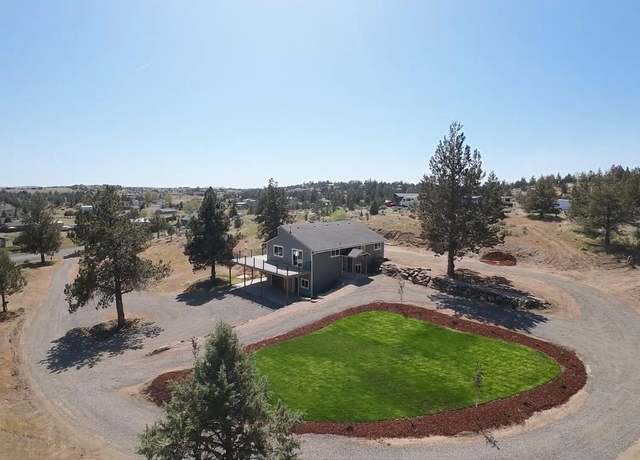 Property at 848 SE Tumbleweed Ln, Madras, OR 97741, 4 beds, 2 baths