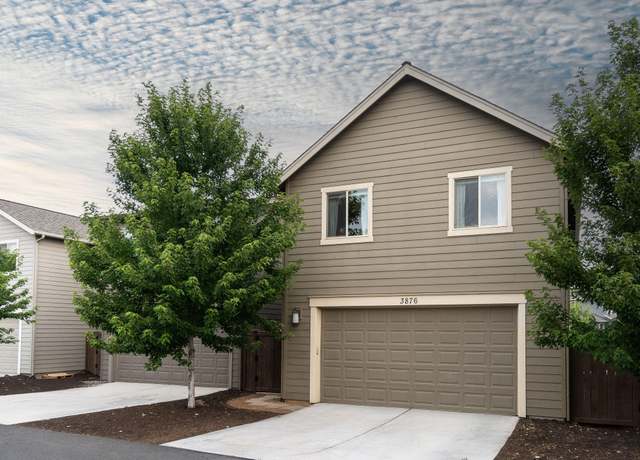 Property at 3876 SW Coyote Ln, Redmond, OR 97756, 3 beds, 2.5 baths