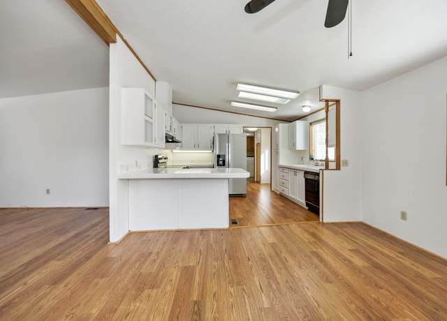 Property at 555 Freeman Rd Unit 61, Central Point, OR 97502, 2 beds, 2 baths