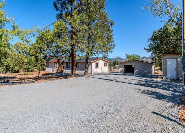 Property at 6527 Tolo Rd, Central Point, OR 97502, 4 beds, 2 baths