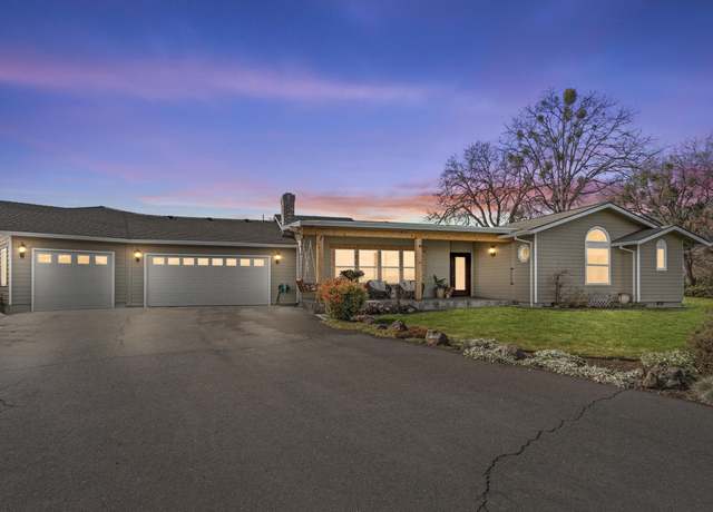 Property at 2911 Heritage Rd, Central Point, OR 97502, 6 beds, 5 baths