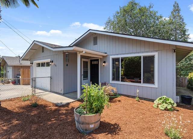 Property at 730 NE Oregon Ave, Grants Pass, OR 97526, 3 beds, 1 bath