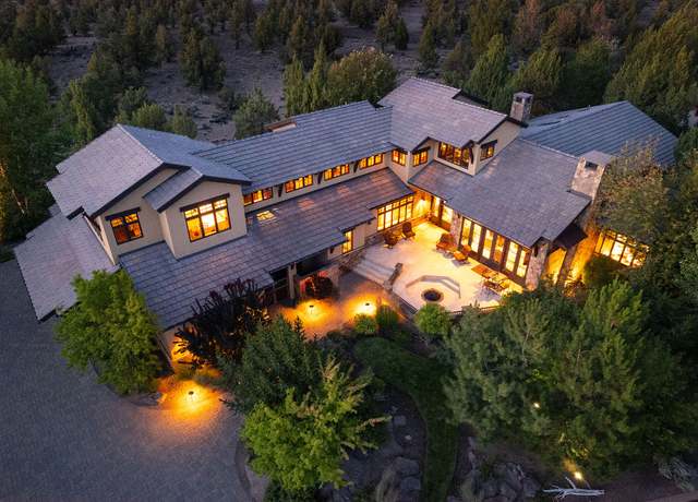 Property at 22944 Moss Rock Dr, Bend, OR 97701, 4 beds, 4 baths