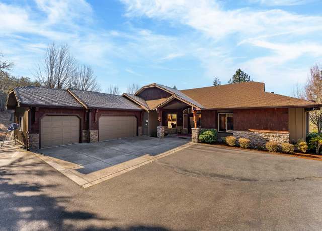 Property at 601 Stone Canyon Dr, Grants Pass, OR 97527, 3 beds, 2.5 baths