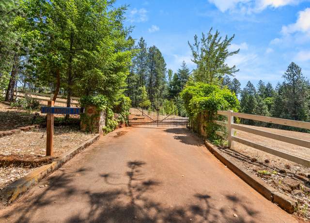 Property at 480 Pickett Creek Rd, Grants Pass, OR 97527, 3 beds, 2 baths