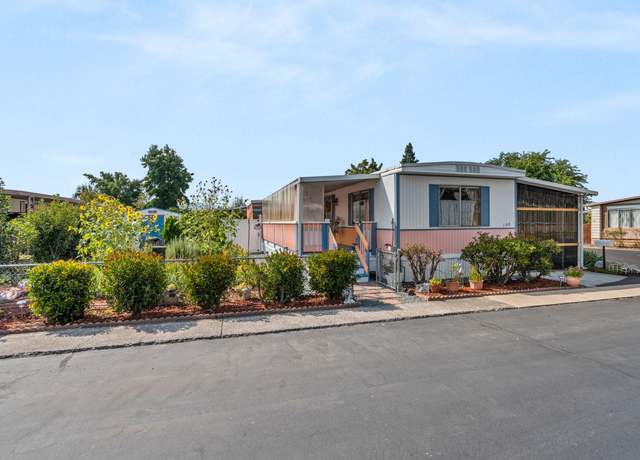 Property at 301 Freeman Rd #100, Central Point, OR 97502, 2 beds, 2 baths