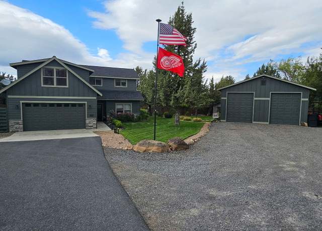 Property at 4019 SW Umatilla Ave, Redmond, OR 97756, 4 beds, 2.5 baths