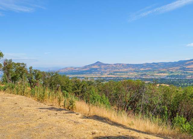 Property at 1028 Coleman Hills Dr #3, Medford, OR 97501