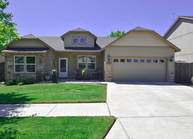 Property at 2344 NW Glen Oak Ave, Redmond, OR 97756, 4 beds, 2 baths