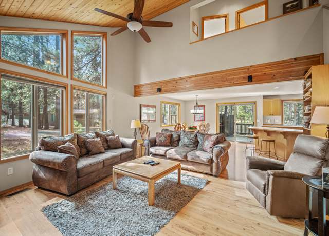 Property at 18118 Ashwood Ln, Sunriver, OR 97707, 3 beds, 2 baths