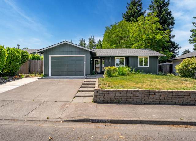 Property at 1486 La Mesa St, Medford, OR 97504, 3 beds, 2 baths