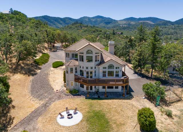 Property at 4958 Pioneer Rd, Medford, OR 97501, 4 beds, 3 baths