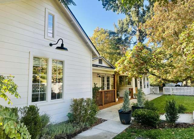 Property at 480 N Oregon St, Jacksonville, OR 97530, 5 beds, 2.5 baths