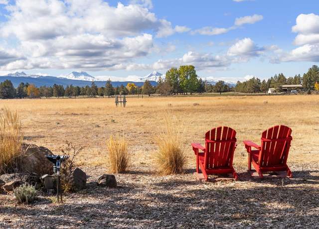 Property at 19190 Pinehurst Rd, Bend, OR 97703, 3 beds, 4 baths