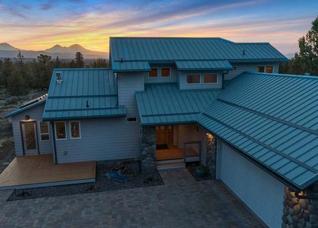 Property at 65230 Smokey Ridge Rd, Bend, OR 97703, 3 beds, 2 baths