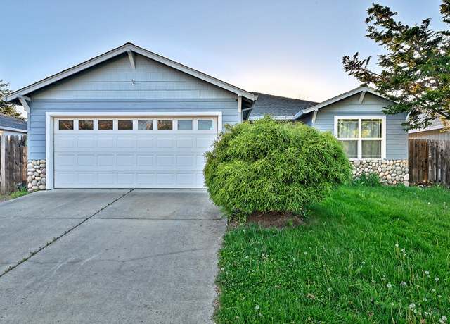 Property at 1662 Alexis Way, Medford, OR 97501, 3 beds, 2 baths
