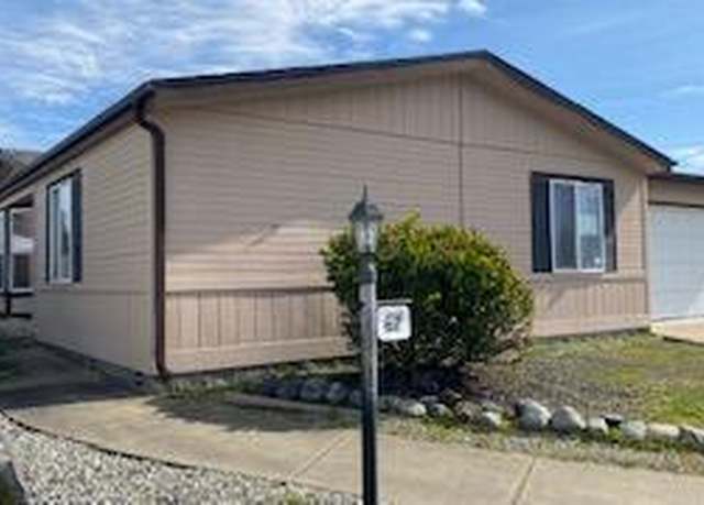 Property at 555 Freeman Rd #67, Central Point, OR 97502, 3 beds, 2 baths