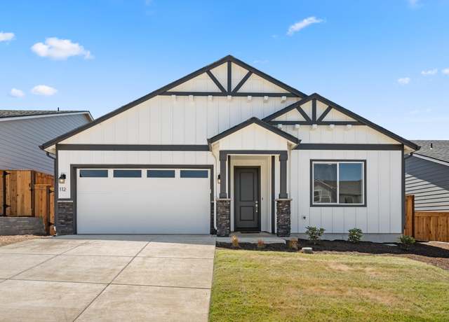 Property at 112 Valemont Dr #17, Eagle Point, OR 97524, 3 beds, 2 baths
