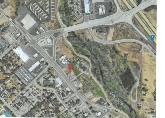 Property at 612 N Main St, Phoenix, OR 97535