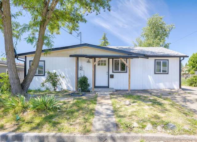 Property at 730 SW Greenwood Ave, Grants Pass, OR 97526, 2 beds, 1 bath
