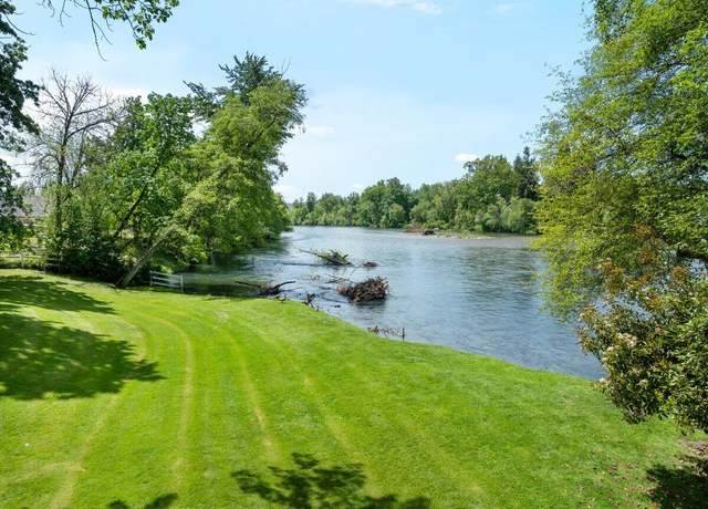 Property at 1427 Or-234, Eagle Point, OR 97524