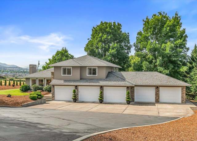 Property at 1850 Coker Butte Rd, Medford, OR 97504, 3 beds, 2.5 baths