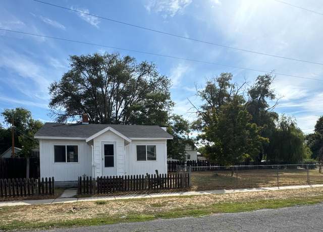 Property at 1323 Martin St, Klamath Falls, OR 97601, 2 beds, 1 bath