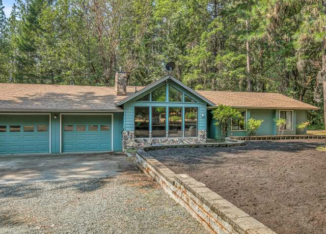 Property at 7587 Redthorne Rd, Rogue River, OR 97537, 3 beds, 2.5 baths