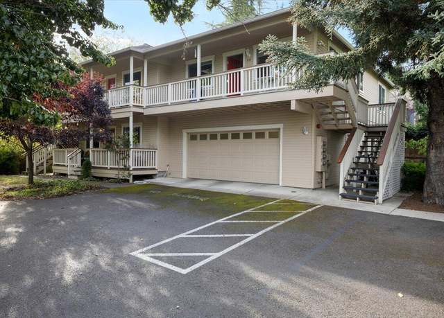 Property at 802 Park St, Ashland, OR 97520, 2 beds, 2 baths