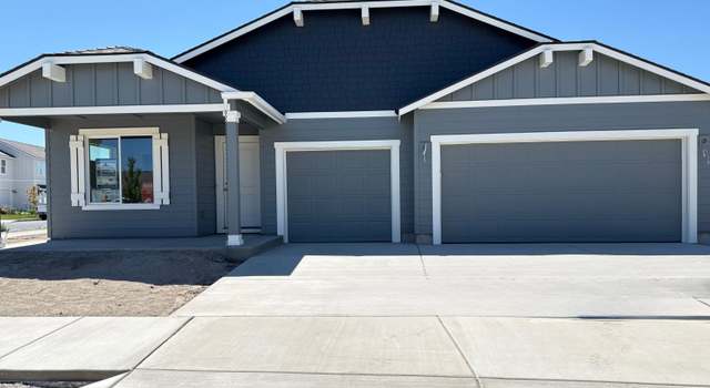 Photo of 221 NW Par Ave #105, Madras, OR 97741