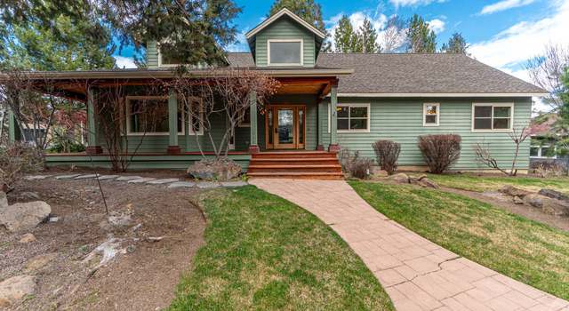Photo of 530 NW Divot Dr, Bend, OR 97703